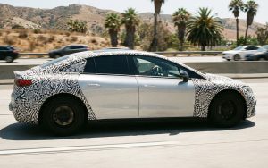 Обіцянки проти реальності: Tesla Cybercab помітили на випробуваннях, і фанати спантеличені