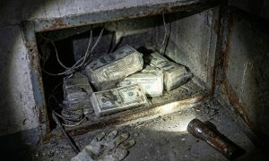 "Зуби дракона" із золотим напиленням: СБУ викрила чиновника, який вкрав мільйони на обороні