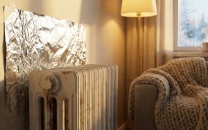 Не дай собі замерзнути: ТОП-7 способів зберегти тепло, коли батареї ледь гріють