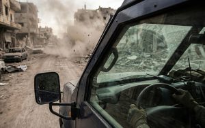 Гонка зі смертю: "Білі Янголи" вивезли дітей з пекла Нікополя під прицілом ворожих дронів