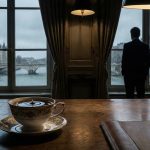 Тіні Єлисейських полів: як французький чиновник перетворив співбесіди на знаряддя тортур для 200 жінок