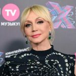 Крістіна Орбакайте показала, як святкує католицьке Різдво з донькою у США