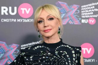 Крістіна Орбакайте показала, як святкує католицьке Різдво з донькою у США