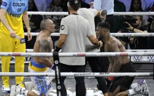 "Тримайся, чемпіоне": Усик звернувся до Джошуа після трагічної загибелі його тренерів у ДТП