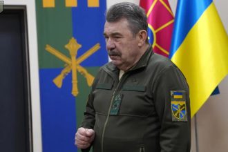 Резонансне звільнення: чому Олександр Кузьмук більше не радник командувача ТрО