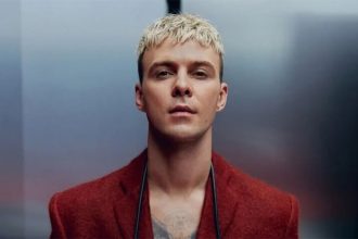 Масштабне шоу Макса Барських у Києві: між технічними негараздами та емоційним вибухом