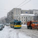 Перший сніг у Києві: тест на міцність для комунальних служб та транспортної інфраструктури