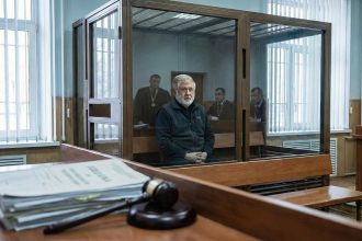 Справа Коломойського і «фактор Міндіча»: чому суд постійно ставить процес на паузу