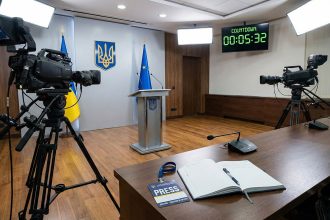 Свобода під тиском: як новий закон про комітети змінить правила гри для медіа та влади