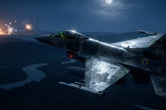 Роль F-16 у відбитті масованих атак: Аналіз ефективності захисту українського неба