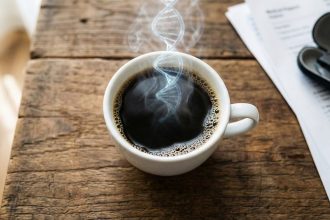 Кава як захист ДНК: напій здатен уповільнювати старіння у вразливих груп населення