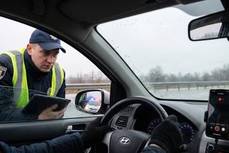 Безпідставна зупинка авто: як захистити свої права у 2025 році — аналіз законодавства
