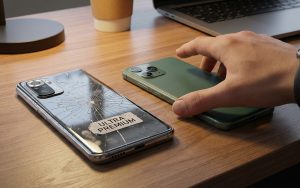 За що ви платите насправді? 8 причин відмовитися від флагманів на користь розумної економії