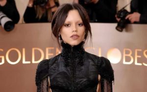 Прощання з Венздей: Дженна Ортега сколихнула Голлівуд сміливим декольте на «Золотому глобусі»