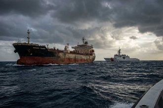 Полювання в Карибському морі: США переслідують російський танкер біля берегів Венесуели