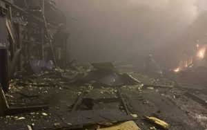 Чорний дим над лиманом: Чому удар по порту "Південний" — це більше, ніж просто руйнування складів