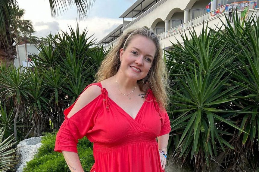 Коллін Гувер повідомила про рак і успішну операцію