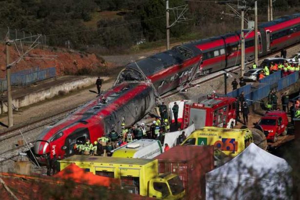 Найсмертельніша залізнична аварія в Іспанії за десятиліття: що сталося в Адамусі