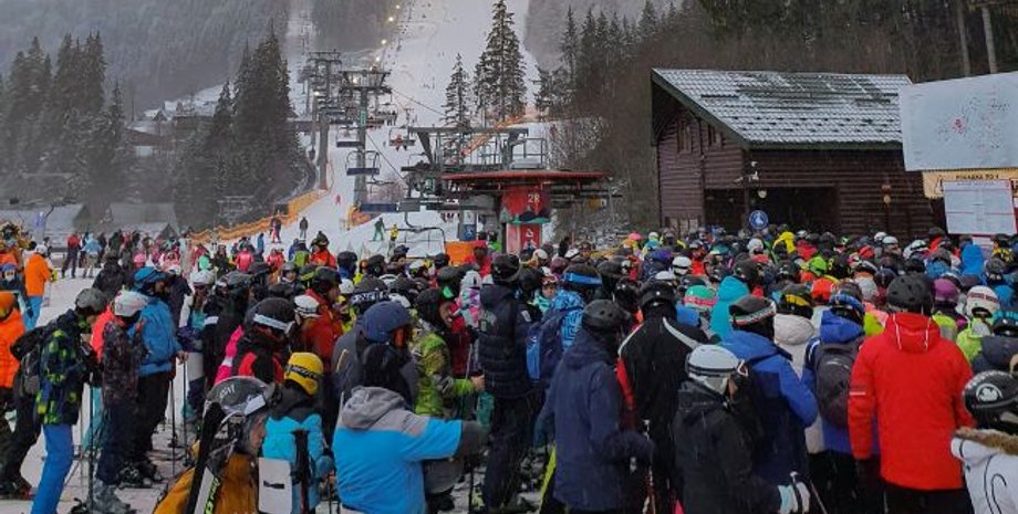 Отруєння в Буковелі: скарги туристів, перевірки та причини