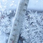 Різке похолодання накриє Україну: де буде до -30 і що робити