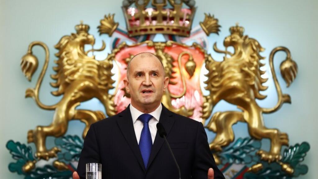 Відставка президента Болгарії Румена Радева: причини, наступник та наслідки