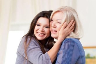 Сімейні цінності та подвійне свято: Руслана публічно звернулася до матері у її день народження