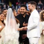 "Вона сказала 'Так' перед усім світом": Як звичайна пара з Instagram стала головними героями шоу Bad Bunny на Супербоулі LX