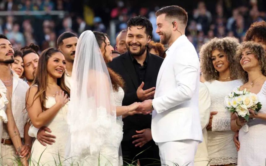 "Вона сказала 'Так' перед усім світом": Як звичайна пара з Instagram стала головними героями шоу Bad Bunny на Супербоулі LX