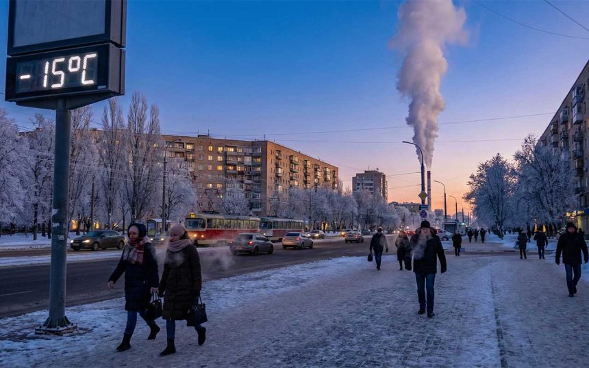Арктичний удар по Україні: синоптики назвали дати пікових морозів до -16°С та спрогнозували швидке потепління