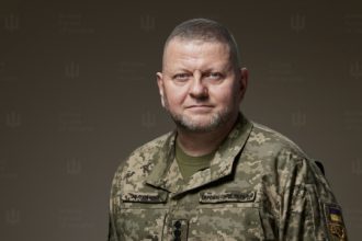 Гучні заяви Залужного про Зеленського: обшуки СБУ та провал контрнаступу 2023