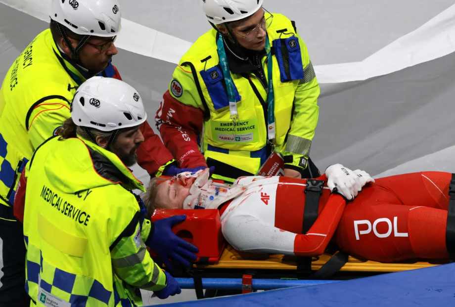 Ковзанами порізали обличчя на Олімпіаді-2026: що сталося з Камілою Селльє