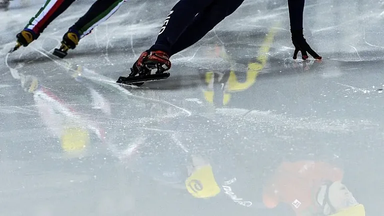 Ковзанами порізали обличчя на Олімпіаді-2026: що сталося з Камілою Селльє