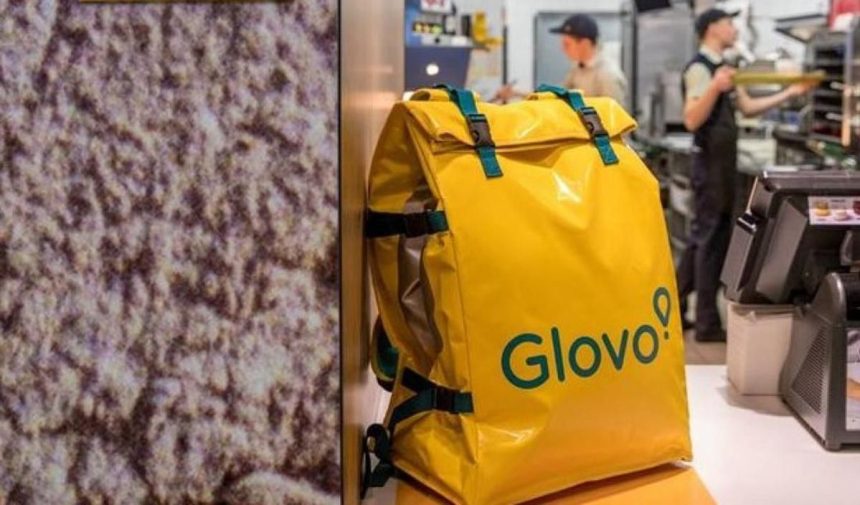 Масові списання «чайових» у Glovo: що сталося і що робити
