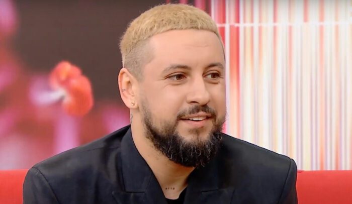 MONATIK після концерту в Одесі: нова зачіска, стиль і хвиля чуток про «нове обличчя»