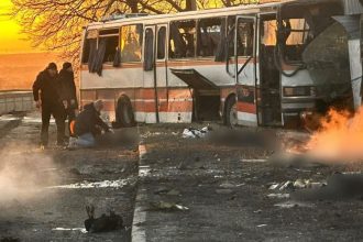 Удар «шахедів» по автобусу з шахтарями ДТЕК у Тернівці: що відомо