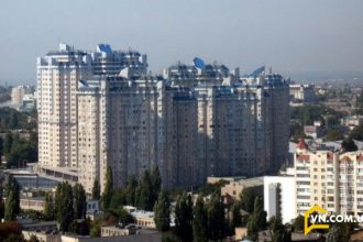 ЖК «Чудо-місто» в Одесі під ударом дронів: пожежі, загиблий, пошкодження