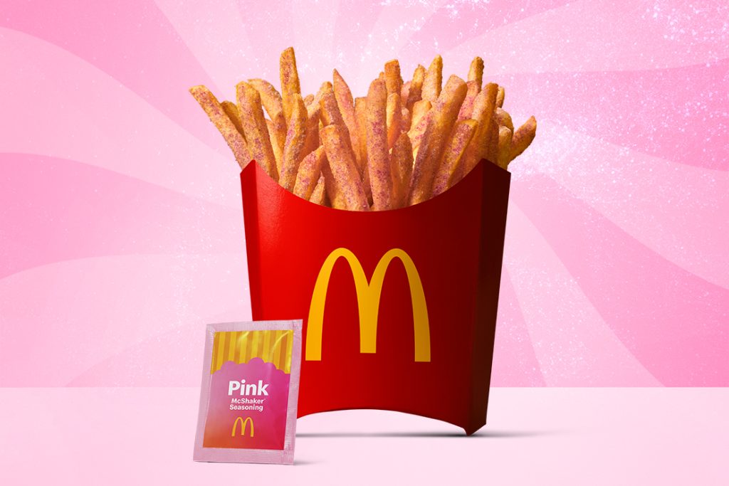У Швеції McDonald’s випустив рожеве меню Pink Treats з McFlurry, рожевими фрі та Sakura Sprite