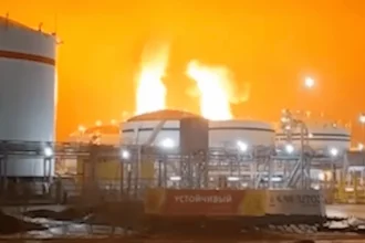 Усть-Луга палає після удару дронів — що відомо про пожежу в порту