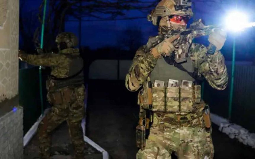 Збройний напад на ТЦК на Рівненщині: двоє поранених та розшук стрілка