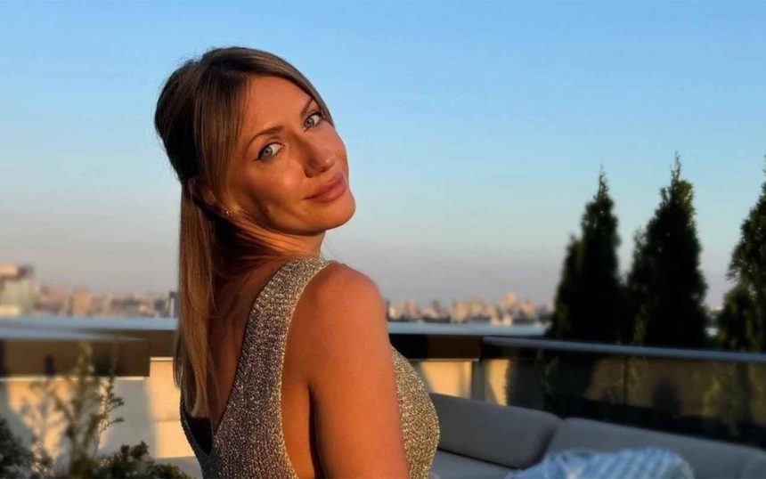 Зіркове материнство в деталях: Леся Нікітюк розчулила прихильників новими світлинами підрослого сина