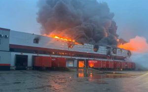 Терор цивільної логістики: наслідки російської атаки на Луцьк та знищення термінала "Нової пошти"