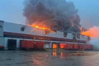 Терор цивільної логістики: наслідки російської атаки на Луцьк та знищення термінала "Нової пошти"