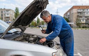 Як перевірити авто перед купівлею: чекліст від механіка на 15 пунктів