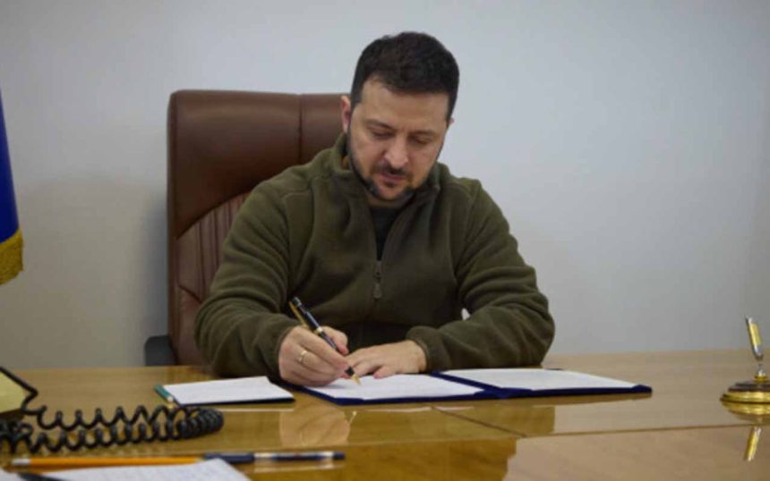 Підтвердження страхового стажу: що змінює новий закон