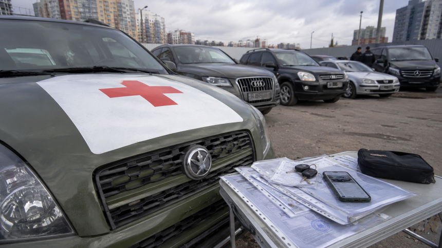 У Києві викрили продаж гуманітарних авто через TikTok: Audi, SsangYong, Skoda і Mercedes-Benz, ввезені для оборони, продавали за $17 тис.