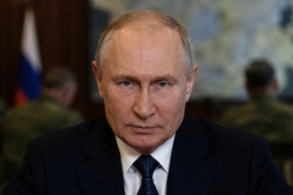 Путін заявив, що Росія продовжить наступ і спроби захопити чотири області України, відкинувши пропозицію Києва про взаємне припинення далекобійних ударів і визнавши дефіцит пального в РФ.