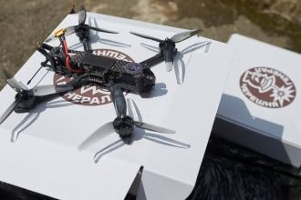 Дрон «Генерал Черешня»: що це за український FPV-комплекс, які моделі входять до лінійки, скільки вони летять, яке навантаження несуть та з яких компонентів складаються.