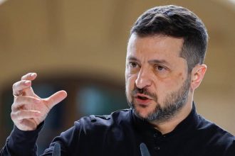 Зеленський закликав ЄС швидко спрямувати €6 млрд із Європейського фонду миру на ППО, далекобійні боєприпаси, захист енергетики та підготовку України до зими.