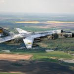 Су-24М на Хмельниччині розбився 16 червня під час виконання завдання. Загинули майор Богдан Загарулько і старший лейтенант Богдан Бабенко, причини катастрофи встановлюють. Деталі від ПС ЗСУ на місці.