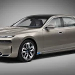Ferrari і BMW розширюють використання алюмінієвої проводки замість міді у нових авто. Моделі, економія ваги, ціни металів, попит на мідь і прогноз JPMorgan до 2030 року.